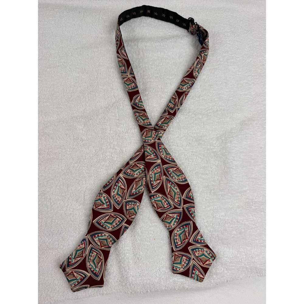 R. Hanauer Mens Silk Bow Tie Burgundy Geometric Medallion Hand Made USA adjustab